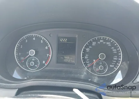 2015 Volkswagen Passat 1.8T Limited Edition z USA, uszkodzony, nr VIN 1VWAS7A39FC080256